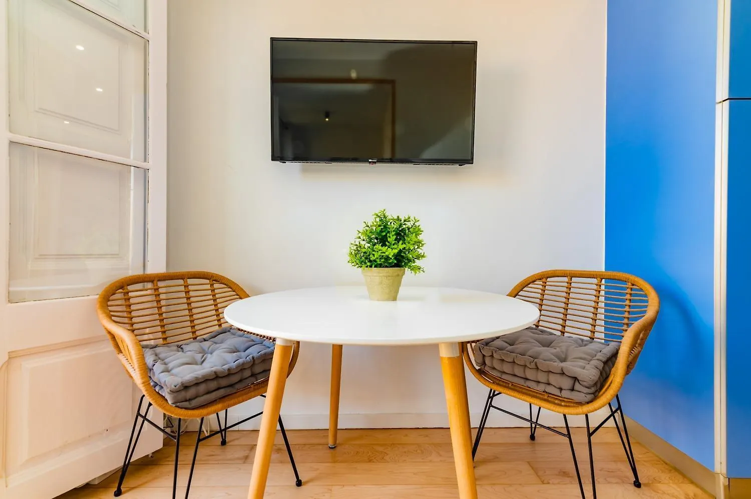 R&B Mila Apartment Barcelona
