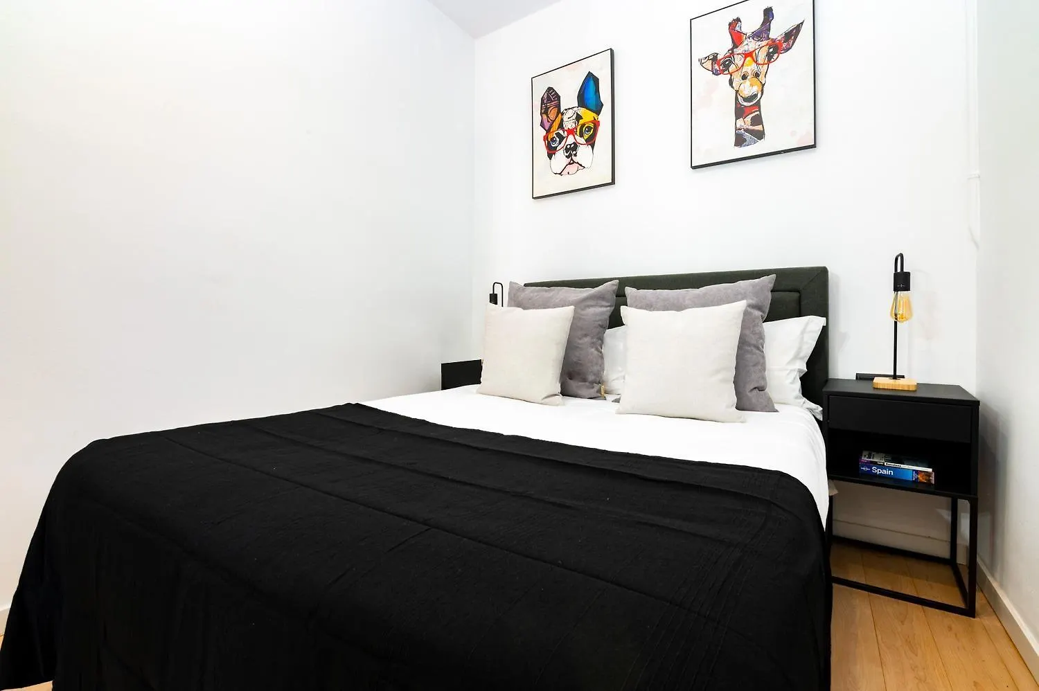 R&B Mila Apartment Barcelona