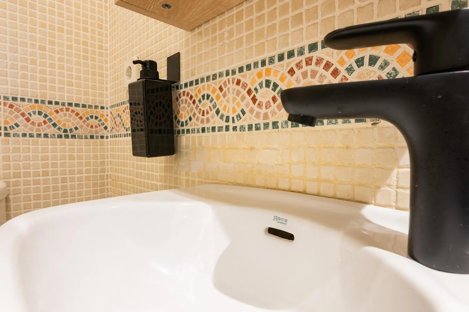 R&B Mila Apartment Barcelona 0*,  Spain